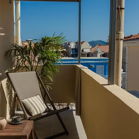 Celes In Kefalonia With Balcony Nomade Agora Lixúri