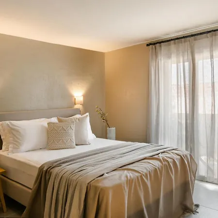 Hotel Nomade Agora - Town Centre, Kefalonia - Private Balconies Lixouri