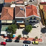 Nomade Agora - Town Centre, Kefalonia - Private Balconies Hotel *
